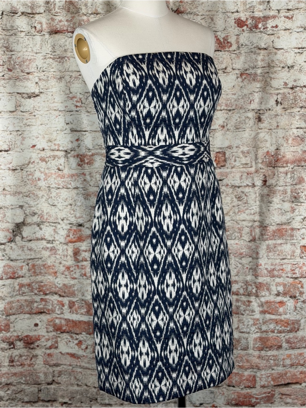 Banana Republic Navy and White Strapless Printed Sheath Dress Women’s Size 6